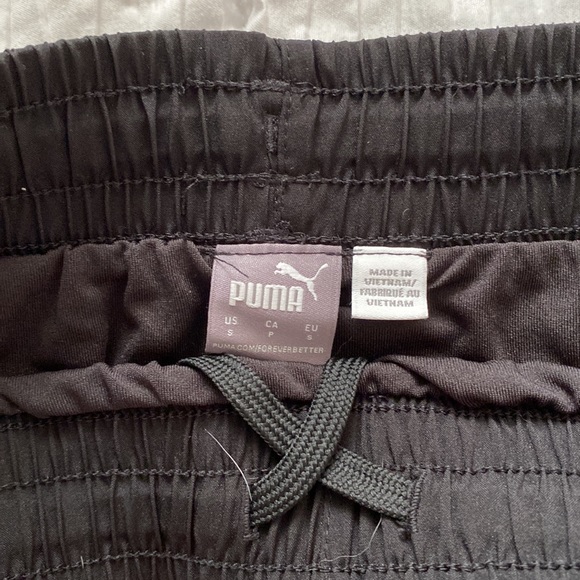 Black Puma shorts size small - Picture 2 of 3